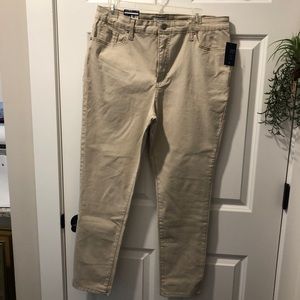 New with tags Crown & Ivy Khaki Skinny Pants size 14R